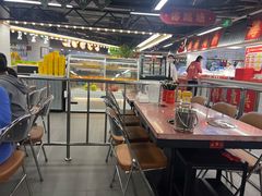 -四囍码头海鲜烧烤自助火锅(外滩南京东路悦荟广场店)