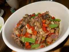 酸辣鸡杂-费大厨辣椒炒肉(万家丽一店)