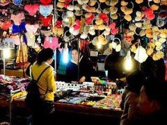 -吴山路夜市