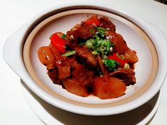 萝卜牛腩煲-八府香鸭·啫啫煲(华山路店)
