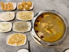 -光头药膳鸡(莱茵小镇店)