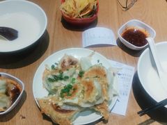 -三好食堂(煎饺·馄饨·肉饼米线·盛世广场店)