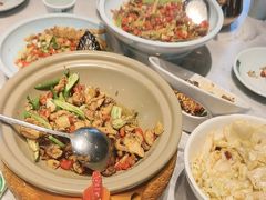 -绿草地·湘菜(酃湖师院店)