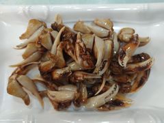 -六和聚传统烤鸭.天津菜(和平店)