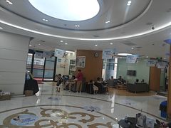 -雅悦齿科(顾村公园店)