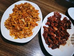 烤酸菜-炙热童年·老北京炙子烤肉(南锣鼓巷店)