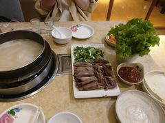狗肉火锅-英子补身汤(海兰路店)