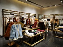 -URBAN REVIVO(济南世茂广场店)