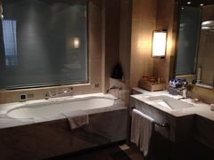 -上海中航虹桥机场泊悦酒店