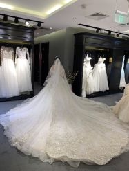 点击看大图 -GRACE KELLY婚纱与礼服(北京店)