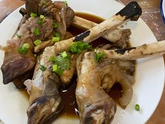 羊蹄-苏莱特色牛骨滩羊手抓馆(长城东街总店)
