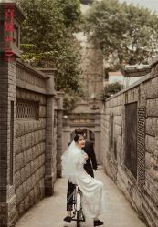 -易摄影婚纱摄影工作室