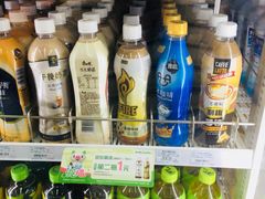 -全家便利店(江湾镇站店)