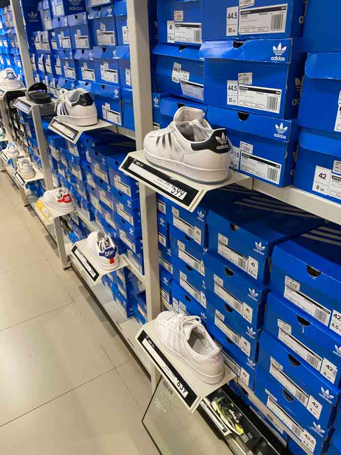 adidas outlet(飞洲国际广场店)