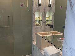 -上海滴水湖皇冠假日酒店