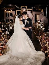 -红丝高端婚礼中心(旗舰店)