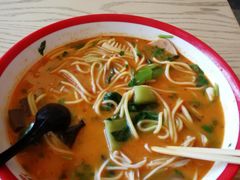 -小蛮椒麻辣烫·麻辣拌(青浦宝龙店)