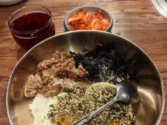 -明洞阿姨·韩式酱蟹烤肉·创意料理(三元桥店)