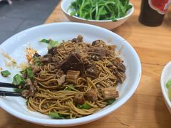 -崇州余荞面(落虹桥店)