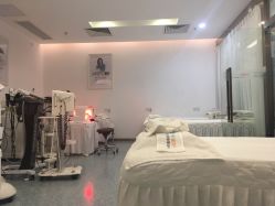 包房-痘院长·祛痘·皮肤管理