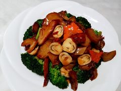 西兰花炒叉烧-中庸素香阁(建发广场店)