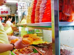 -Bánh Mì Huynh Hoa