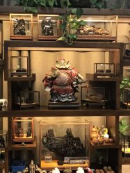 -灵彩珠宝(朗香街店)