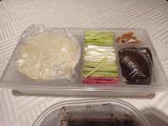 -湖庭壹品鸭王·传统北京烤鸭·别墅私房菜·庭院宵夜(江宁店)