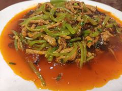 鱼香肉丝-万重锦·人文川菜馆(骡马市店)