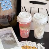 夏天当然要喝一杯BONJOUR的椰子水呀🥥