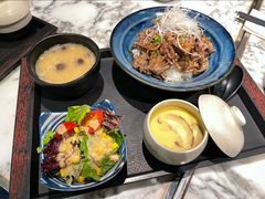 -家贺屋刺身寿司专门店