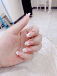 -雅诗迪·美甲美睫纹绣养生美容院