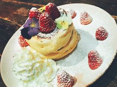 Nutella巧克力草莓松饼-MIKAKU(万达广场上海宝山店)