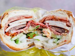 -Bánh Mì Huynh Hoa