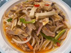 -乡村馕坑肉·烧烤·新疆菜·本地人更爱吃(阿勒泰首店)