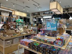 -猫的天空之城概念书店(北戴河蔚蓝海岸店)