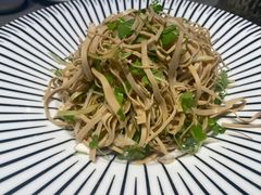 三叶香拌黑豆腐丝-宏宴·新京菜(望京店)