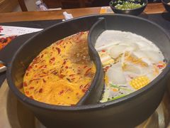 -沸炉重庆老火锅(军事博物馆店)