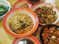 -老三样·美食研究中心(世贸路店)