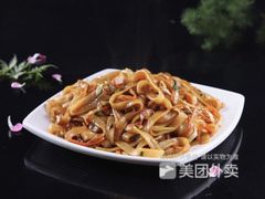 炒河粉-富家大院·海鲜河鲜土菜坊(庭院式餐厅)