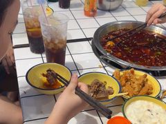 -晓彭肥肠鸡·泡椒鸡火锅(水木天地店)