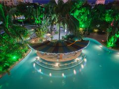 泳池夜景-大卫传奇爱情度假酒店