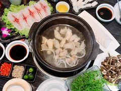 -东椰·海南椰子鸡火锅(朝阳门店)