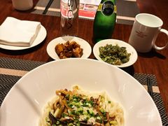-恰餐厅及酒吧 CHAR Bar & Grill (北京丽都皇冠假日店)