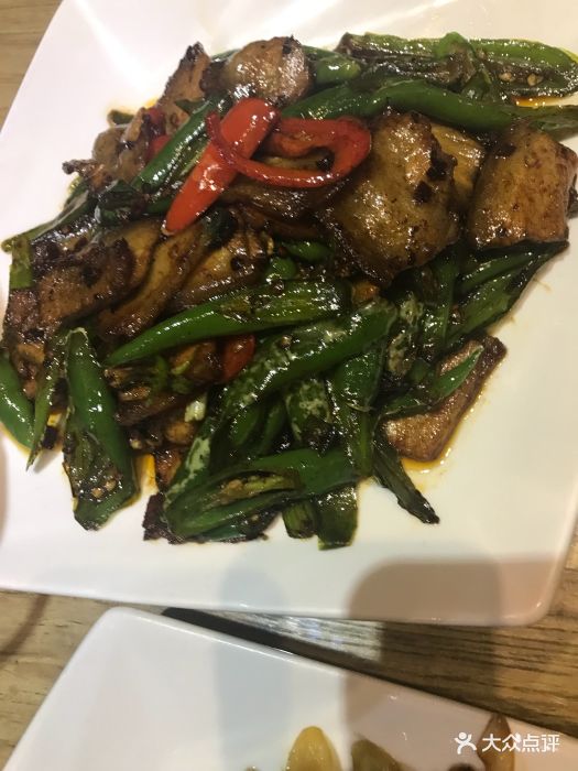 外婆花园海鲜烧烤(威高店)肉片杭椒图片 - 第1张