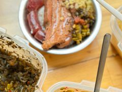 -梁阿婆廿年老牌扣肉糯米饭