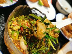 -何妹湿辣牛肉·粤式烧烤砂煲(桂雅路店)