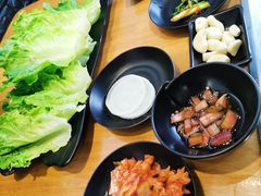 -肉甲韩国木炭烤肉(新壹街1店)