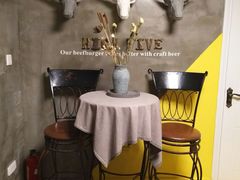 -HIGH FIVE哈福手工汉堡(桂林路店)