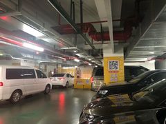 -龙湖天街-停车场